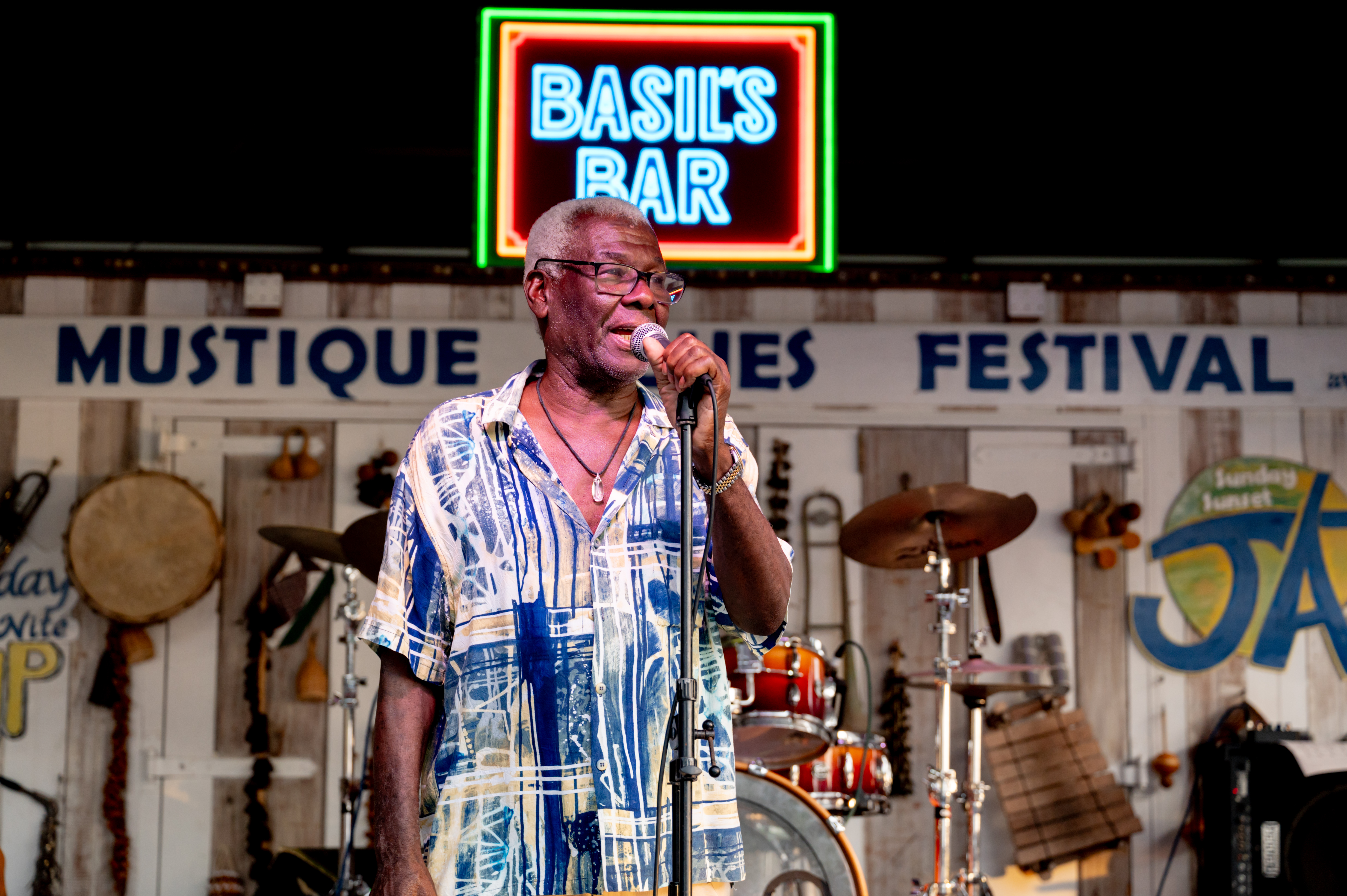 MUSTIQUE_SUNSETBLUES_FEB2025_0000009